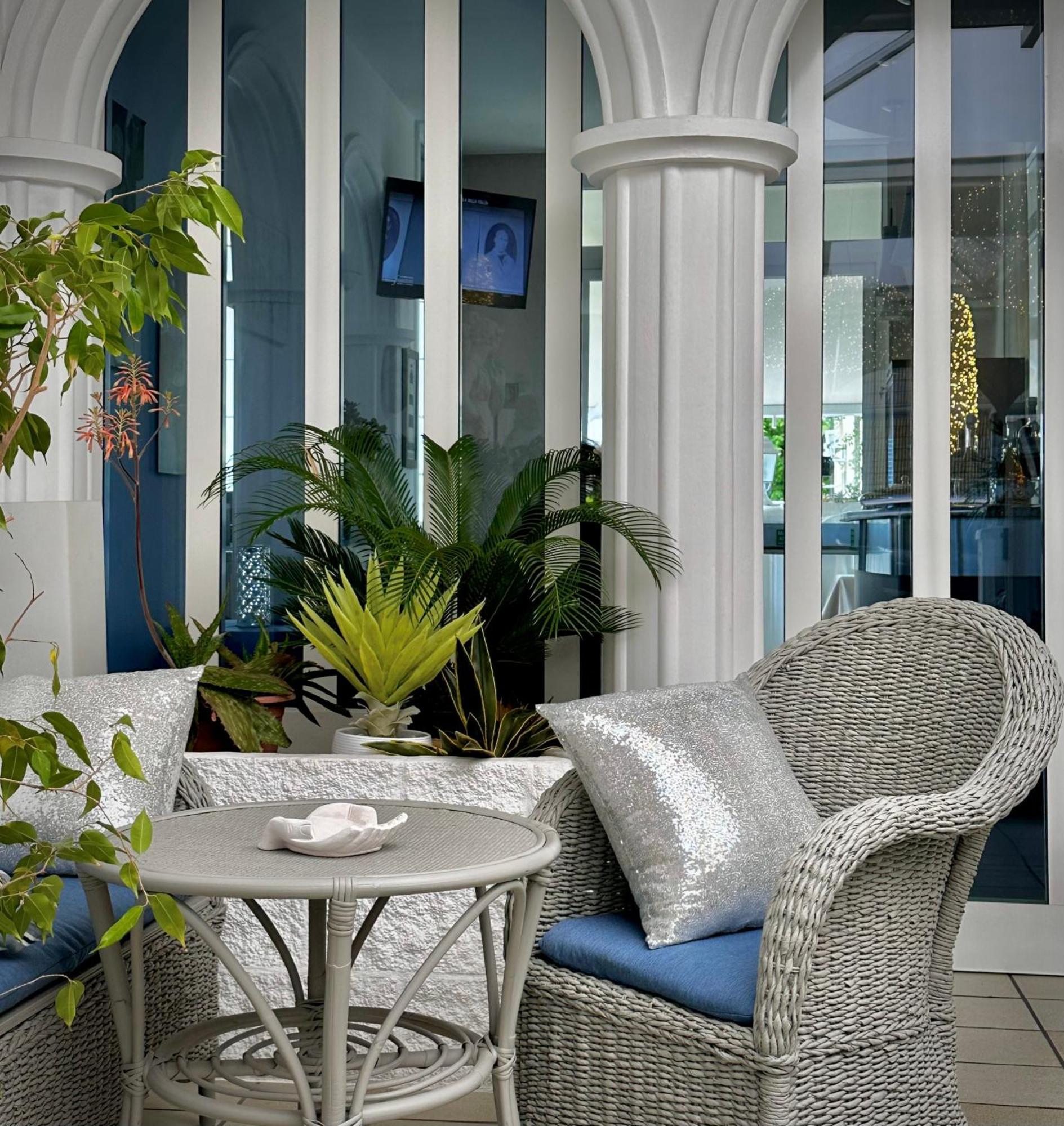 Hotel La Parigina Линьяно-Саббьядоро Экстерьер фото